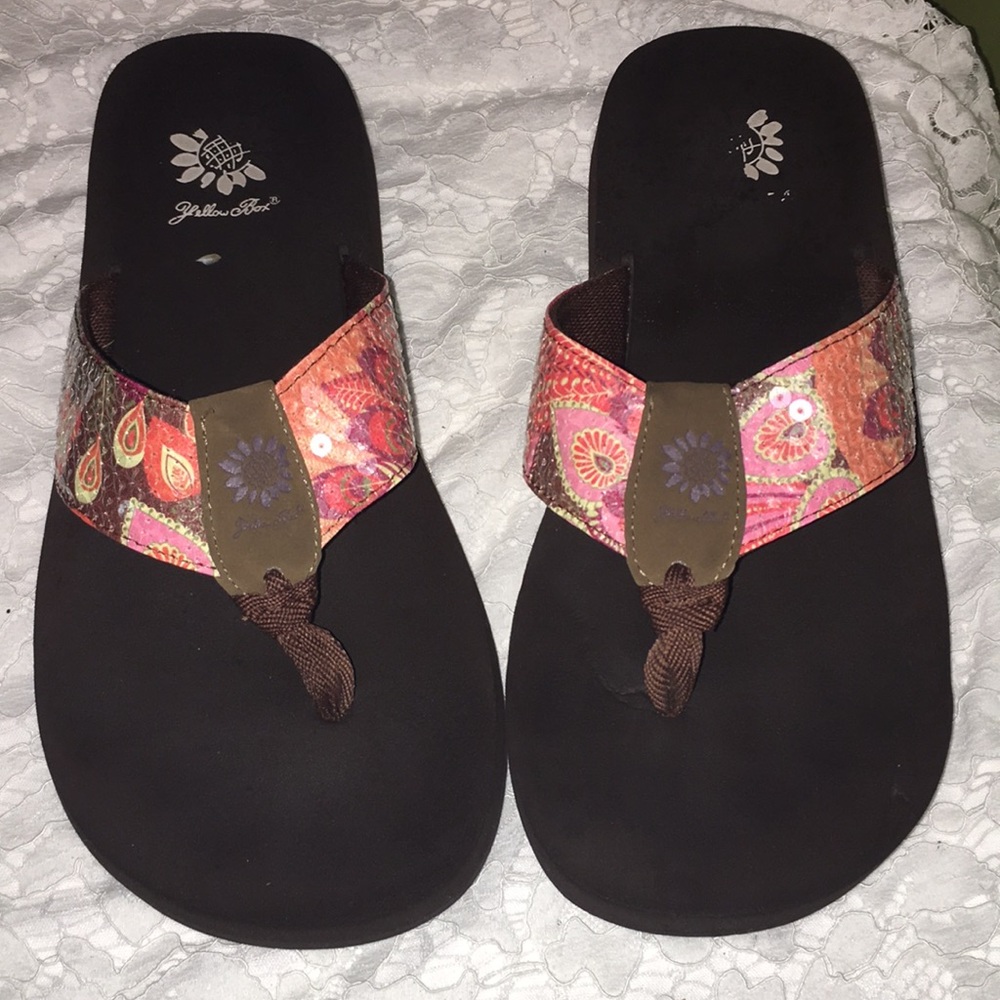 Gorgeous Coral Yellow Box Sequin Flip Flops